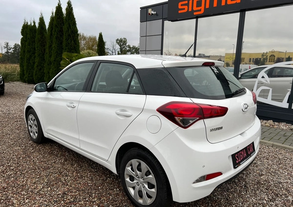 Hyundai i20 cena 33900 przebieg: 168000, rok produkcji 2017 z Goleniów małe 742